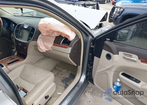 2011 Chrysler 300C из США, поврежденный, VIN 2C3CA6CT2BH522649